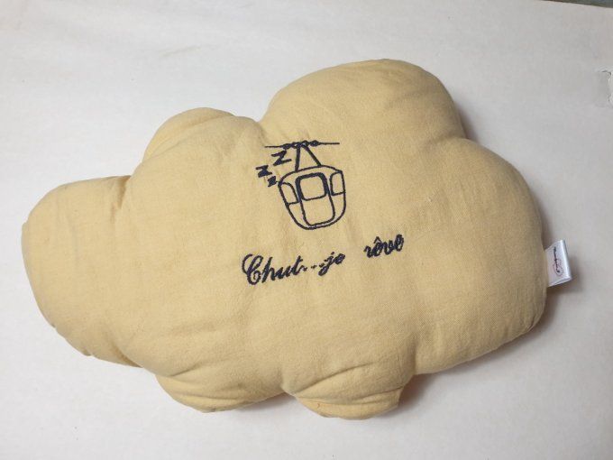 Coussin de décoration nuage ocre " chut je rêve " (100%coton biologique)